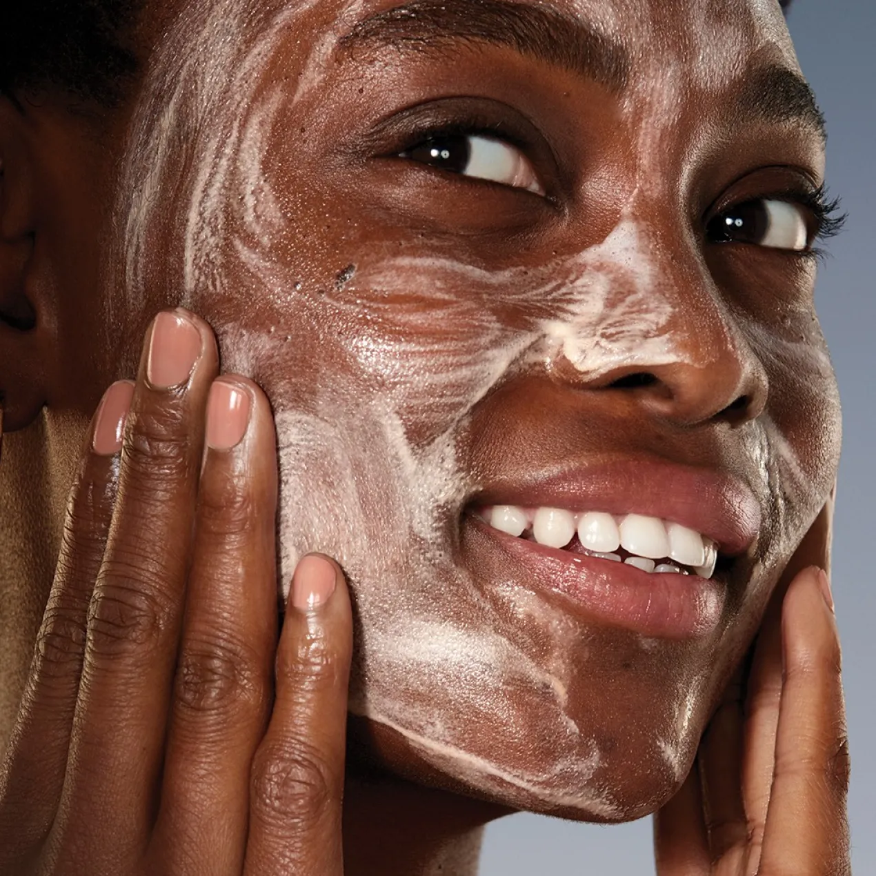 Advanced Night Repair Nettoyant pour le Visage