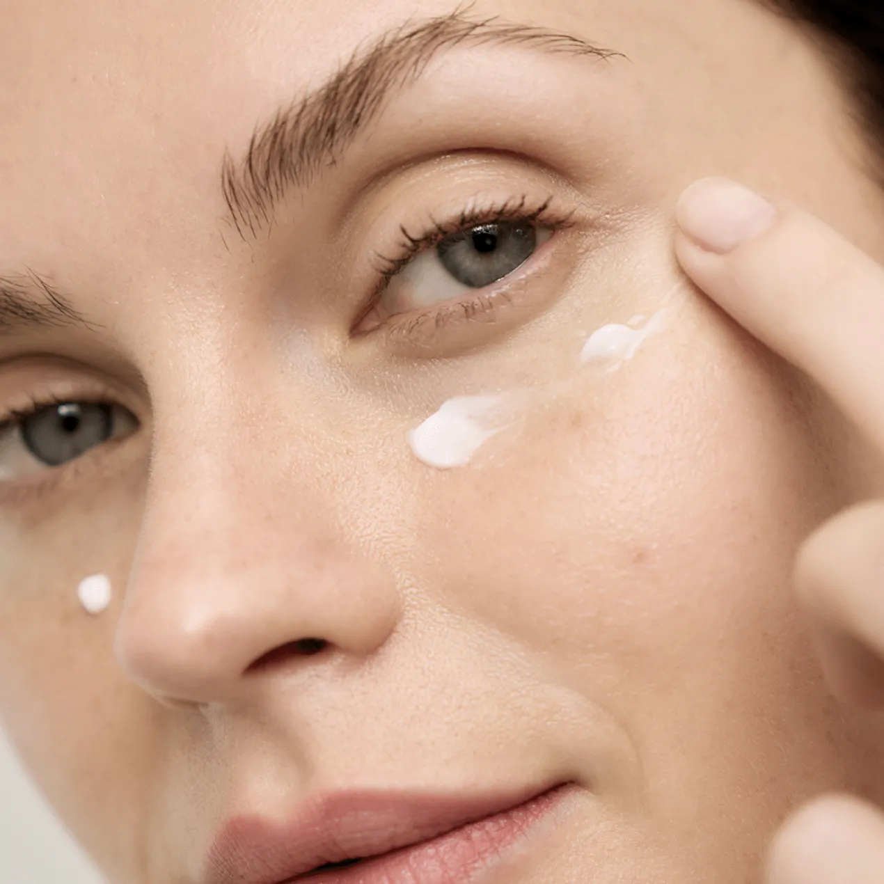 Awakening Creamy Eye Essence