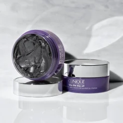 Baume Démaquillant Take The Day Off Charcoal Cleansing Balm