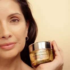 Crème Hydratante Revitalizing Supreme+ Youth Power SPF25
