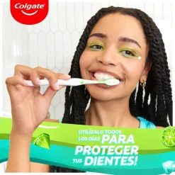 Dentifrice Max Fresh Fusion de Fruits