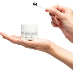 Eternalist A.G.E Contour des Yeux