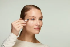 Eternalist A.G.E Contour des Yeux