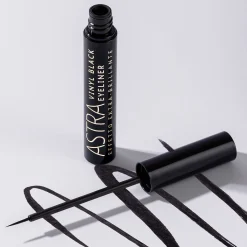 Eyeliner Vinyl Black