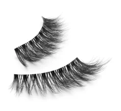 Faux Cils Volume 098 Fox Eye Look