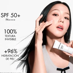 Fluide Solaire Invisible Hydratant SPF 50+