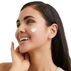 Fluide Solaire Visage Pigment Control SPF 50+
