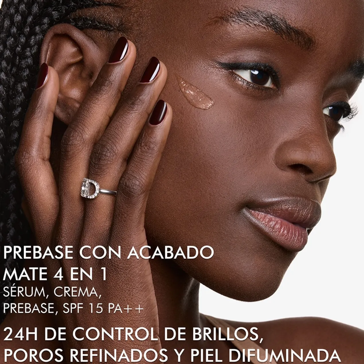 Forever Velvet Veil Base de Teint Matifiante SPF15