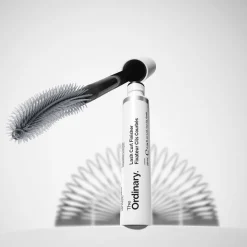 Gel fixateur recourbant pour les cils