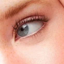 Mascara First Reaction Volume