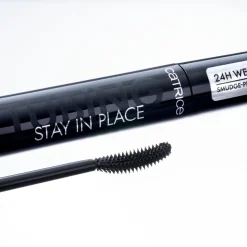 Mascara Tubing Stay In Place False Lash