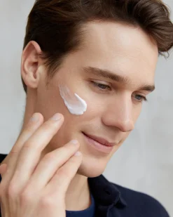 Men Protège & Soin Crème Hydratante Intensive