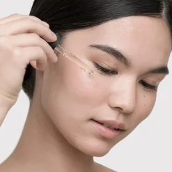 Radiance Sérum Visage à l'Acide Hyaluronique et Centella Asiatica