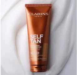Self Tan Lait Auto-Bronzant Hydratant