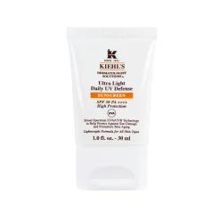 Ultra Light Daily UV Defense Protecteur Visage SPF50+