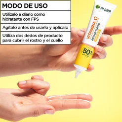 Vitamine C Invisible Anti-UV Fluide Quotidien Anti-Taches SPF50+