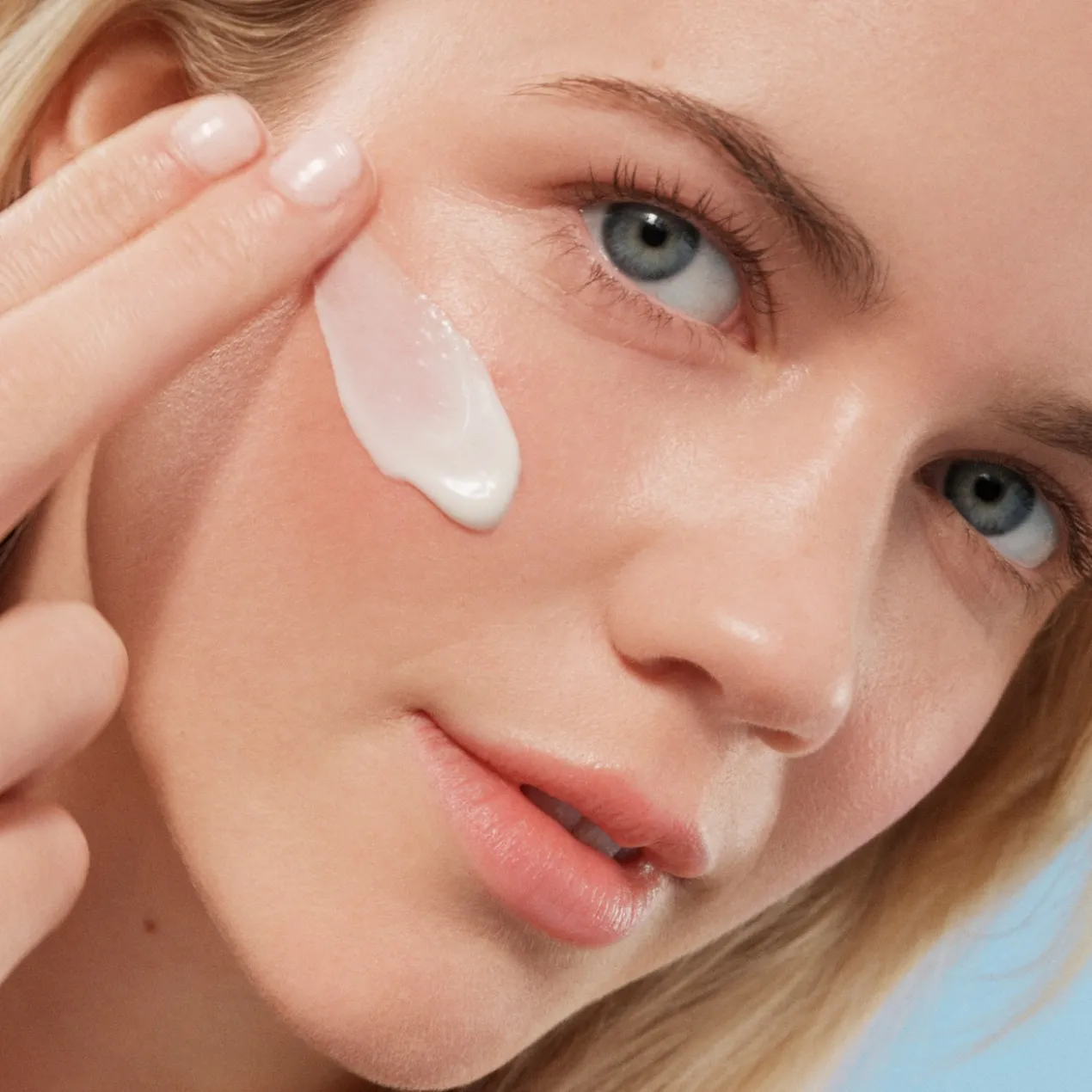 Youthtopia Peptide Plumping Apple Cream